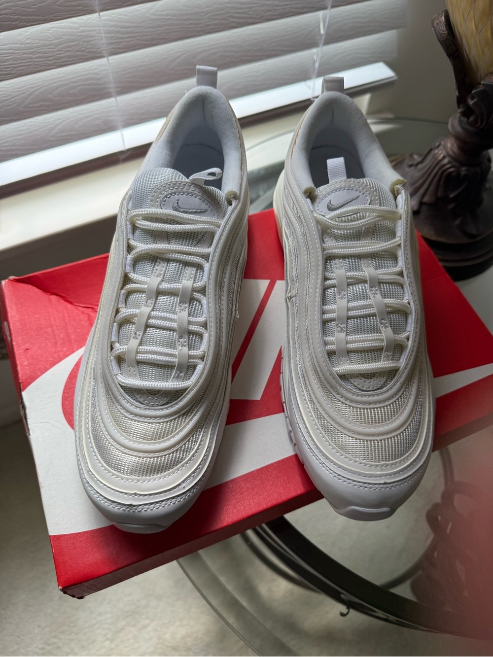 Nike Men’s White & Cream Low-Top Sneakers